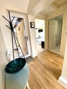 Galeri foto A secluded self contained Country Suite with a view - parking, easy access to Bath di Corsham