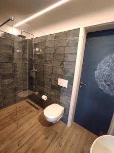 A bathroom at Napraszállás Vendégház