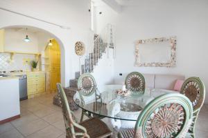 Fotografie z fotogalerie ubytování [70 METRI-SPIAGGIA PRIVATA]LETTINI E OMBRELLONI FREE v Porto Cervo