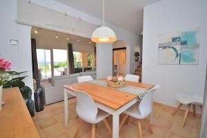 Fotografie z fotogalerie ubytování 017 Villa Embat ET2500 by Mallorca Charme v destinaci Colònia de Sant Pere