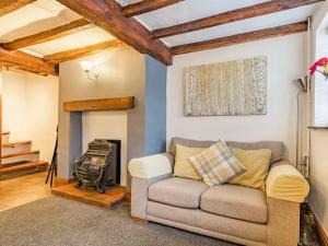 Khu vực ghế ngồi tại Agniti Cottage +7 ảnh