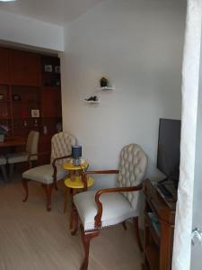 Ein Sitzbereich in der Unterkunft Apart hotel Centro Porto Alegre