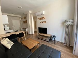 TV/Unterhaltungsangebot in der Unterkunft Apartamentos San Miguel