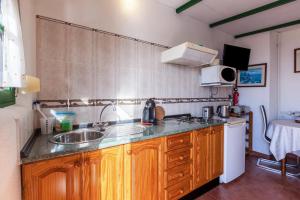 Kuchnia lub aneks kuchenny w obiekcie Casa Victor - Apartment Jorge
