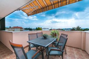 Fotografia z galérie ubytovania Apartment Franko, free parking v destinácii Kaštela