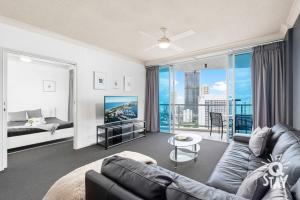 Gallery image of Central 2 Bedroom Ocean View Apartments at Chevron Reniassance in Gold Coast