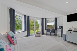 Gallery image of Stunning contemporary 1 bedroom En-suite Annexe in Plymouth