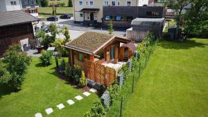 Κήπος έξω από το Tiny House Singer - contactless check-in - Sauna