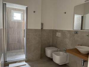 A bathroom at Il Tempio degli Artisti - Suites