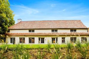 The building in which the holiday home is located