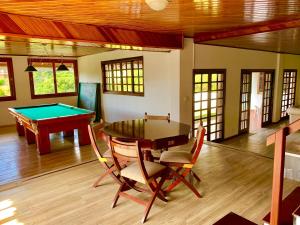 Billardbord på Casa centro Capivari 700m distância + 10 billeder