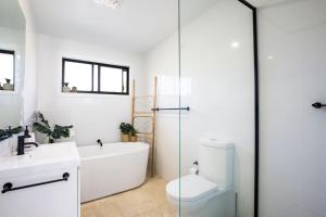 Imagen de la galería de Gumnut Pet Friendly 5 Mins Walk to Beach, en Culburra Beach 13 fotos más