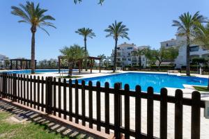 Bazén v ubytování Luxury Pool and Spa - Casa Coco nebo v jeho okolí