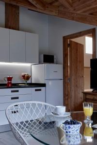 Kuchyňa alebo kuchynka v ubytovaní Apartamentos Ea Astei