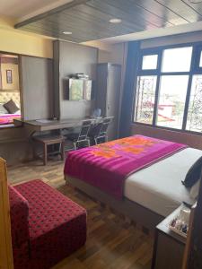 Postel nebo postele na pokoji v ubytování Valley crown B&B