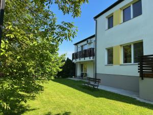 Das Gebäude in dem sich die Ferienwohnung befindet