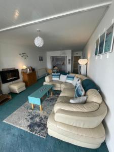 Χώρος καθιστικού στο Barracuda, Beachside Apartment +23 φωτογραφίες