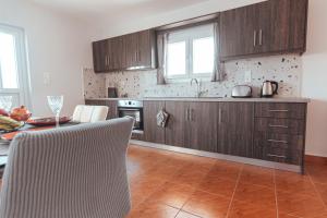 Kuchyňa alebo kuchynka v ubytovaní Home Sweet Home Prevezas