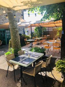 Restaurace v ubytování L'Auberge des Collines