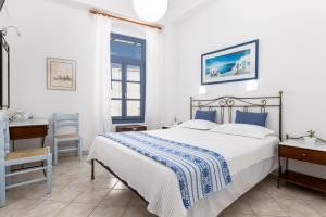 Postel nebo postele na pokoji v ubytování Hotel Dina + 37 fotografií