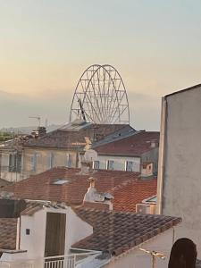 Budova, v ktorej sa apartmán nachádza