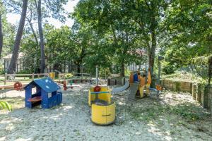 Legeområdet for børn på Palombes - Joli Appartement Piscine