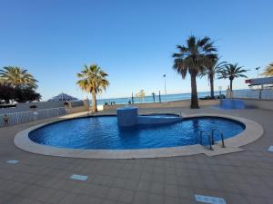 Bazén v ubytovaní Edificio Nuevo mexico Calpe alebo v jeho blízkosti