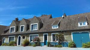 Tòa nhà nơi căn hộ tọa lạc