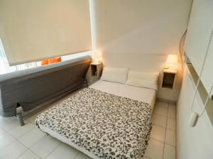 Posteľ alebo postele v izbe v ubytovaní Ferdinand Apartment by Hello Homes Sitges