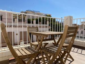 Ein Balkon oder eine Terrasse in der Unterkunft Apartamentos San Miguel