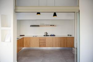 Dapur atau dapur kecil di Central Hostel Oia