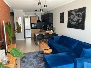 Kuchyňa alebo kuchynka v ubytovaní LOFT PEARL Basen Taras Apartament
