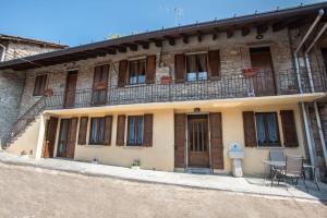 Balkón nebo terasa v ubytování B&B La Corte and Home Restaurant - free parking - 10 minutes to the lake and centre