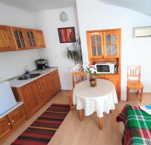 Dapur atau dapur kecil di Къща Чолаков и син - стаи за гости