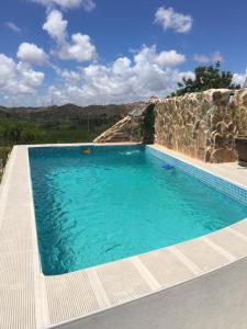 The swimming pool at or close to Quinta Vale de Luz