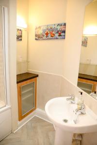 Gallery image of Beautiful cozy 3 bedroom 2 bathroom apartment in Newcastle upon Tyne