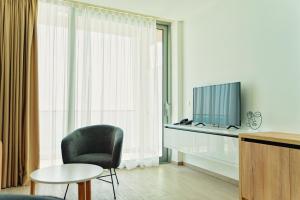TV a/nebo společenská místnost v ubytování Wave Montenegro