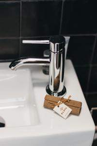A bathroom at Hotel Zand