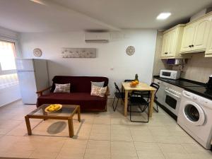 Zdjęcie z galerii obiektu Apartamento Acuario 4 w mieście Benalmádena +29 zdjęć