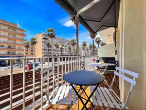 Balkon lub taras w obiekcie Appartement vue mer Parking privé Place Med