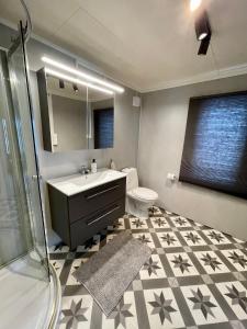 Koupelna v ubytování Lofoten_Beach_Hollyday_House_Eggum