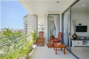 תמונה מהגלריה של Vesta Art Suite 2 Bedrooms - The Ocean Villas Da Nang בדה נאנג