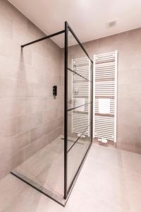 Phòng tắm tại Belcasa Beach Suites & Lofts