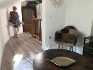 Posedenie v ubytovaní MAISON MEDIEVALE