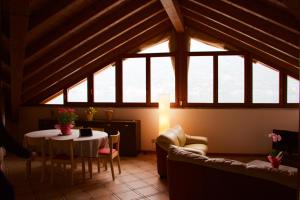Posedenie v ubytovaní Villa Rosina Loft + 7 fotografií