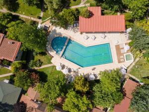 Πισίνα στο ή κοντά στο Petrino Eco Village