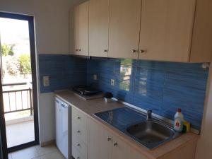 A kitchen or kitchenette at Blue Horizon