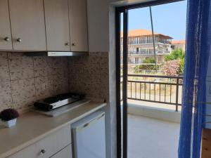 A kitchen or kitchenette at Blue Horizon