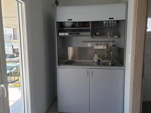 A kitchen or kitchenette at Blue Horizon