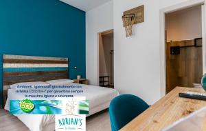 Posteľ alebo postele v izbe v ubytovaní Adrian's B&B
